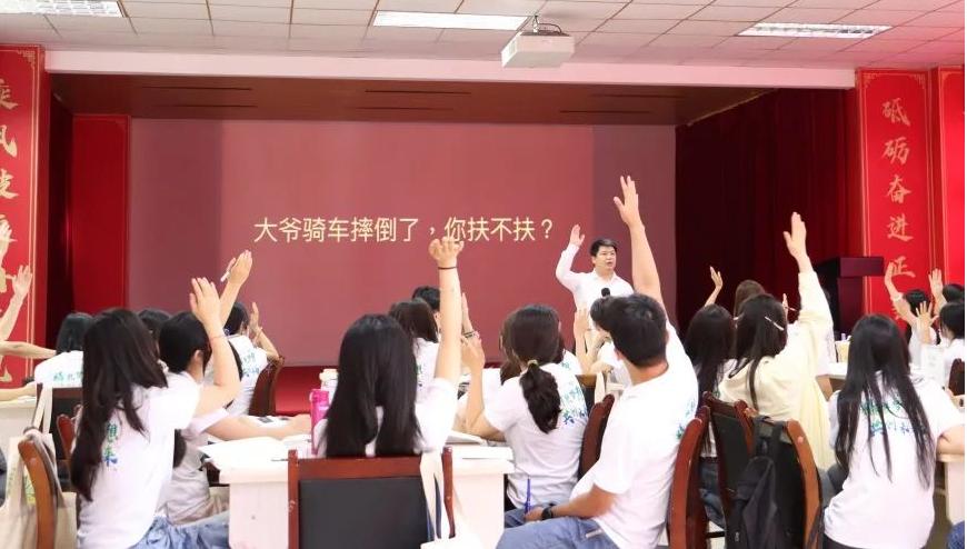 BETWAY(ķ)ٷվ-West Ham United